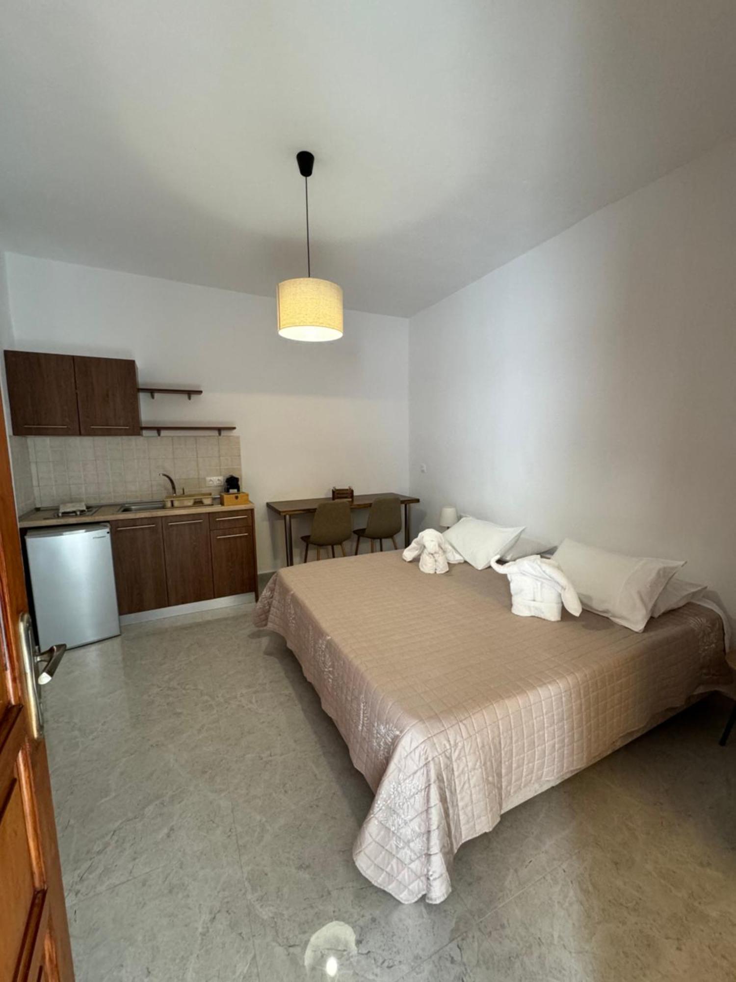 Fedra Apartments Lindos 外观 照片